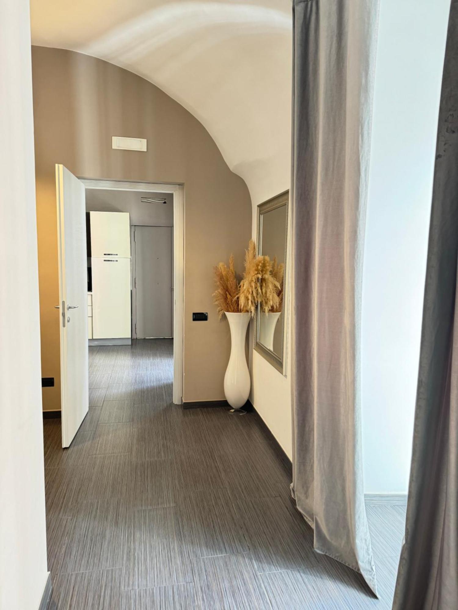 Plebiscito Home Napoli Bagian luar foto